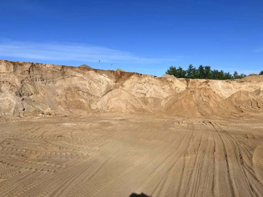 Ile tłucznia na podjazd? Oblicz dokładnie potrzebną ilość materiału