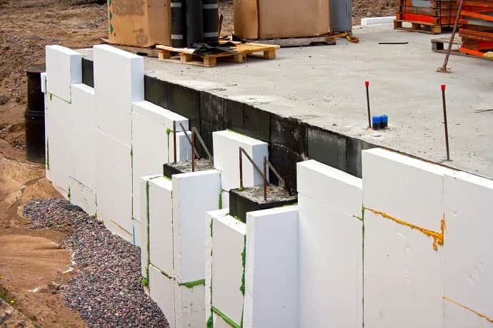 Styrodur na fundamenty jaką grubość wybrać, aby uniknąć strat ciepła?