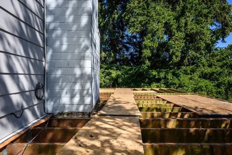 Jaką grubość legarów pod taras wybrać, aby uniknąć problemów?