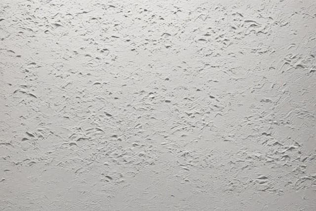 Jaki grunt pod tynk mineralny baranek? Odkryj najlepsze opcje!