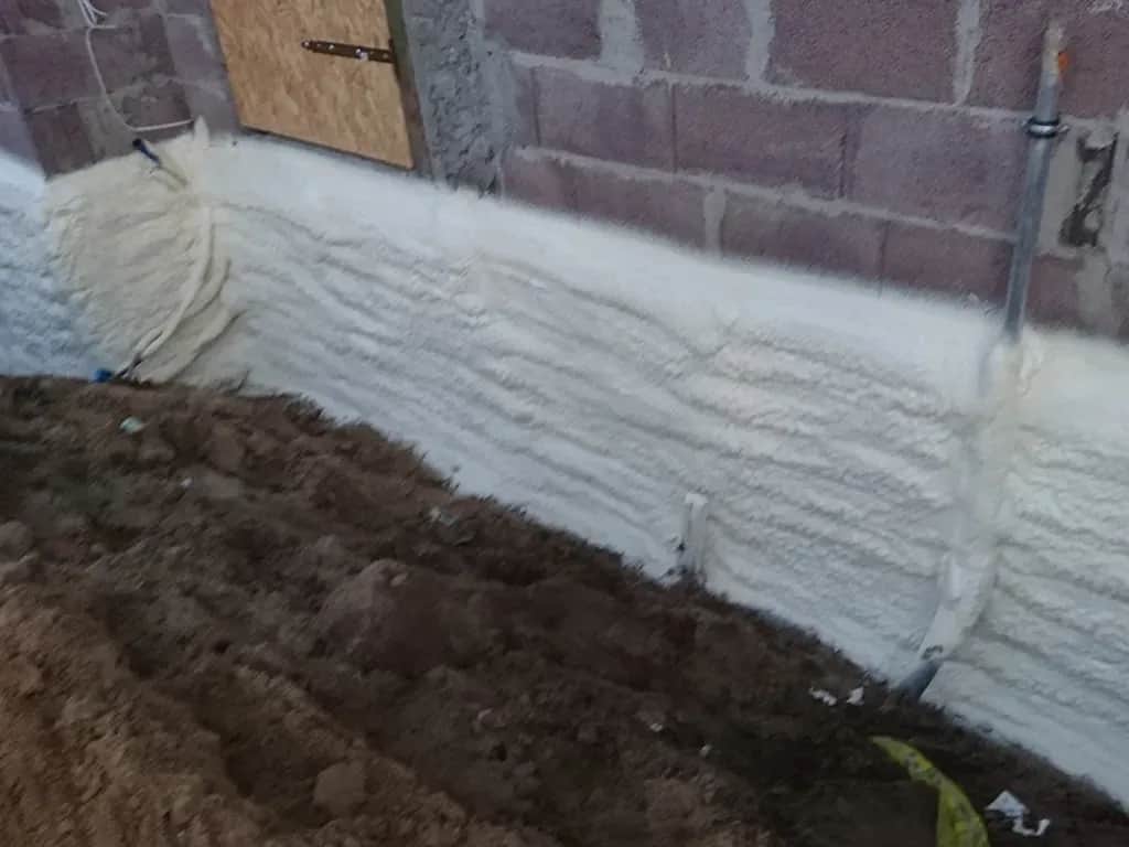 Pianka twarda jak beton – niezawodna izolacja dla Twojego domu