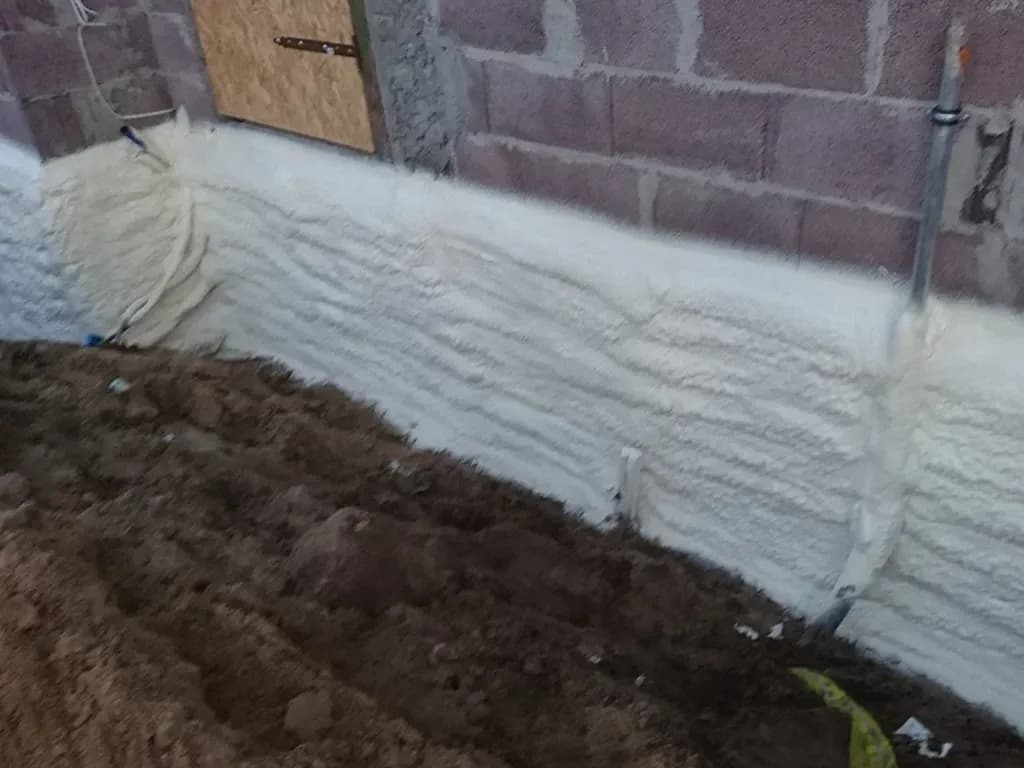 Pianka twarda jak beton – niezawodna izolacja dla Twojego domu