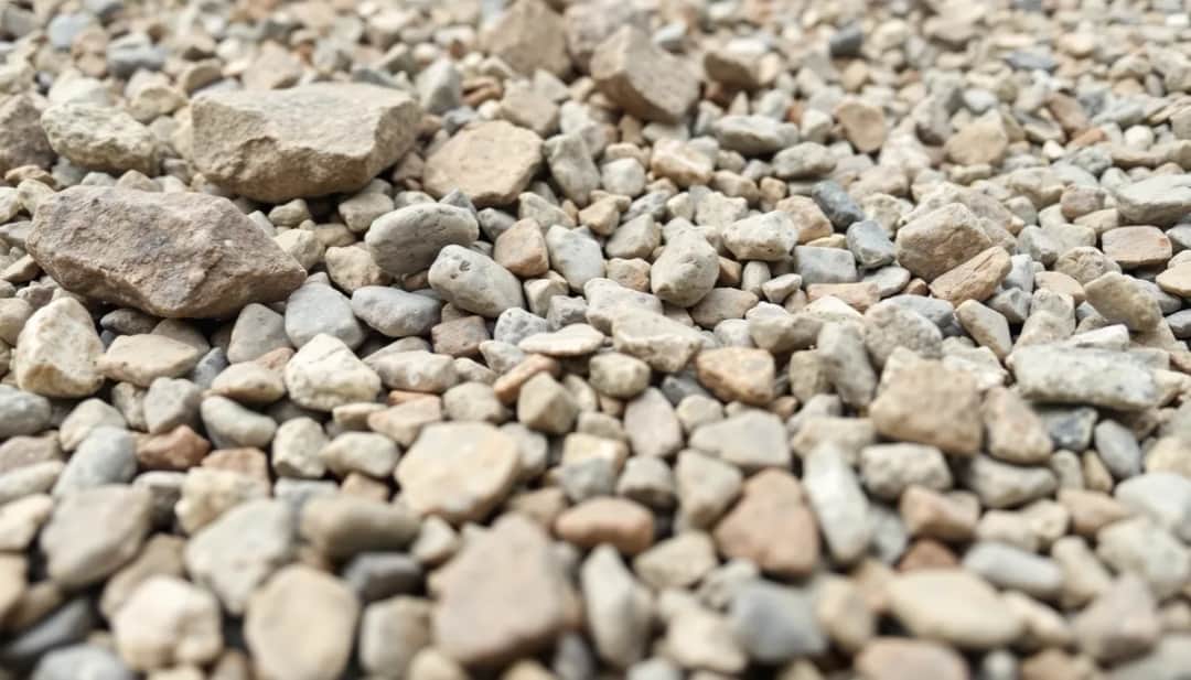 Ile kosztuje tona kruszywa na podjazd? Sprawdź ceny i rodzaje